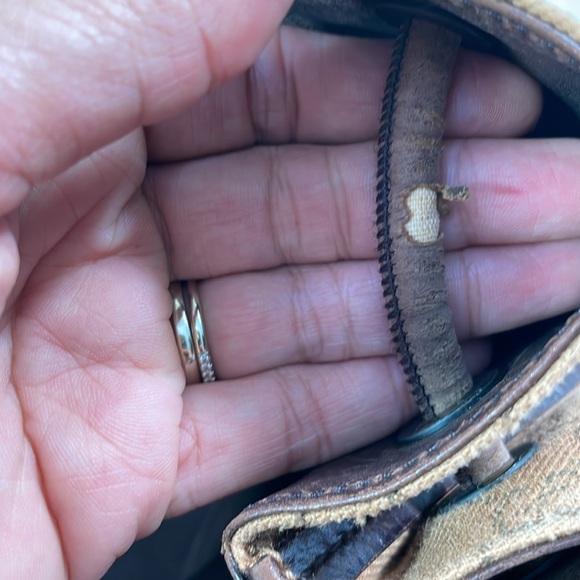 Gucci GG Cavas Tote with roll shoulder length handles - Picture 4 of 9